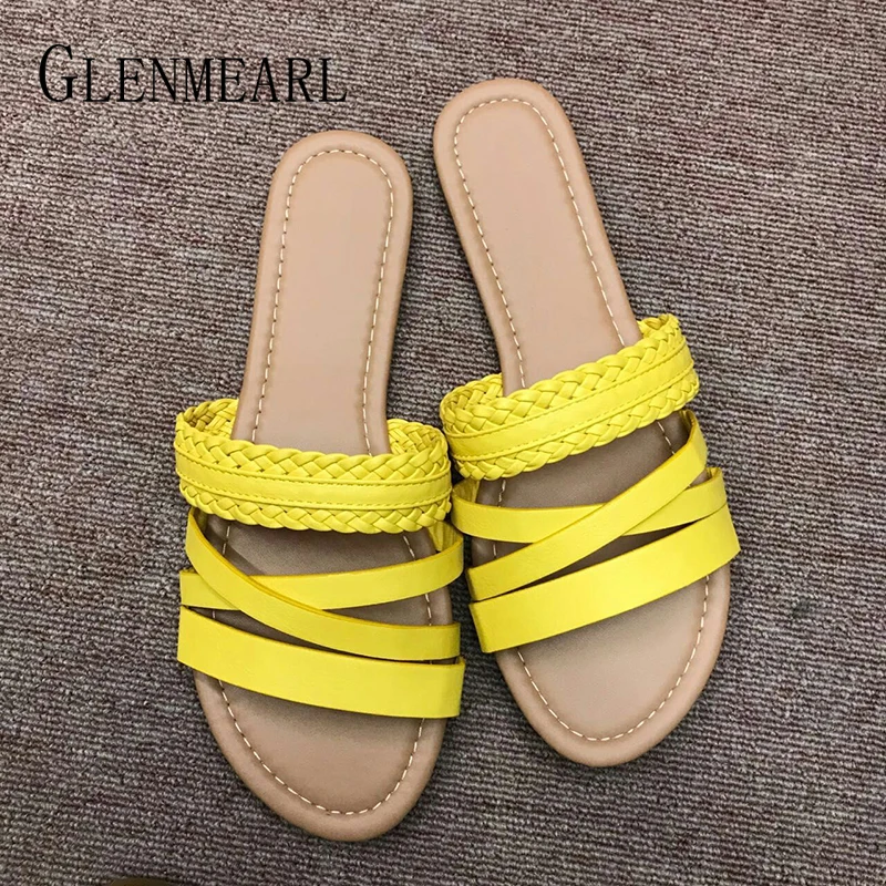 

Women Slippers Summer Casual Shoes Flip Flops Simple Stylish Flat Woman Sandals Slip On Lady Slides Shoes Plus Size New Arrival