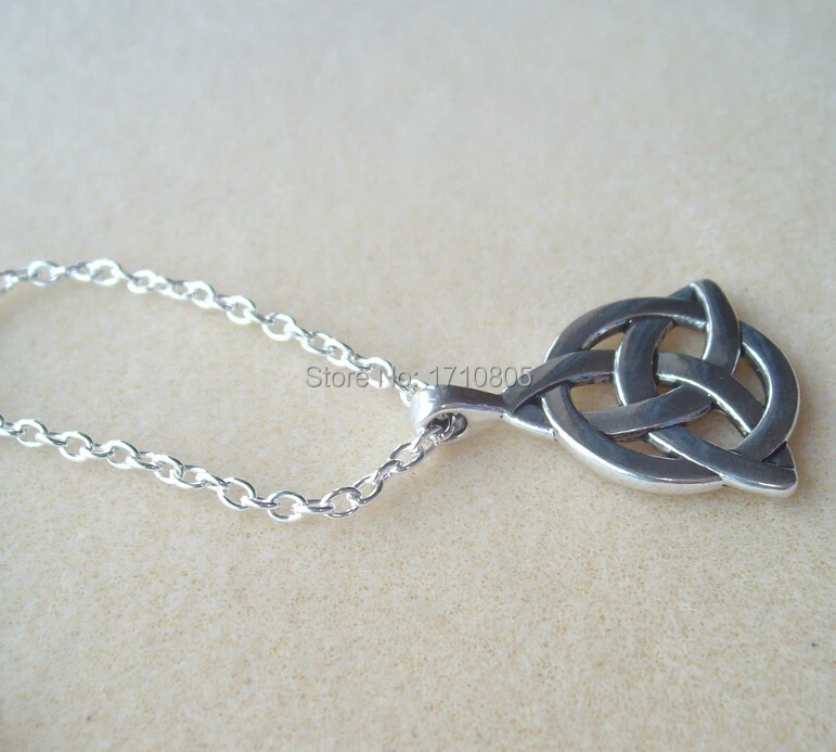 Fashion Vintage Silvers Celtic Triquetra Trinity Knot Charms Pendants For Bracelets DIY Jewelry Findings Free 10PCS B002 Fashion Jewelry