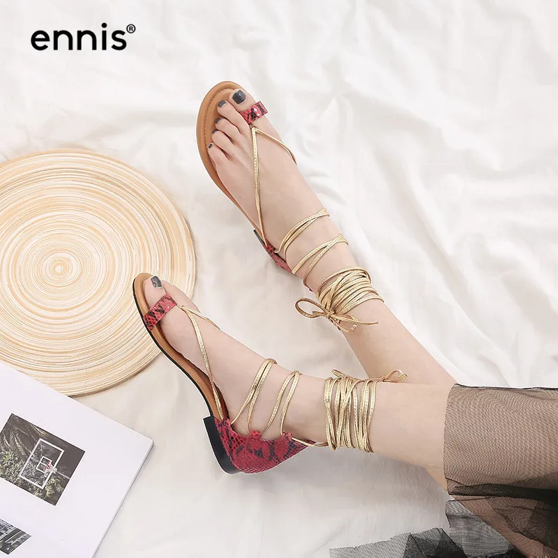 

ENNIS 2019 Snake Flip Flops Sandals Lace Up Women Sandals Ankle Strap Leather Flat Gladiator Sandals Ladies Fashion Summer S948