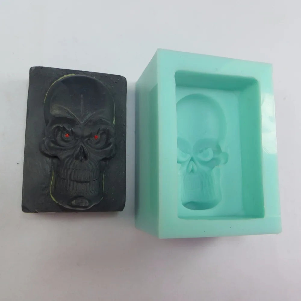 PRZY QT0010 Silicone Skull Soap Mould for Halloween Decoration Soap