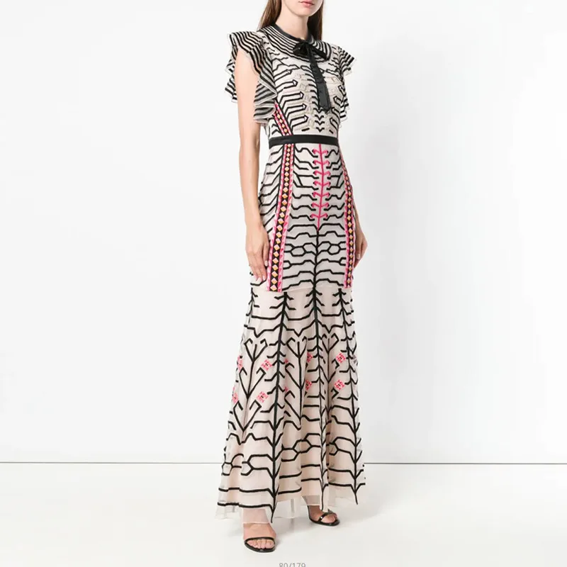 

2019 Spring and Summer New Women's Wear Chenqiaoenmingxing Same Heavy Industry Embroidered Body Fine-end Long Dress Women