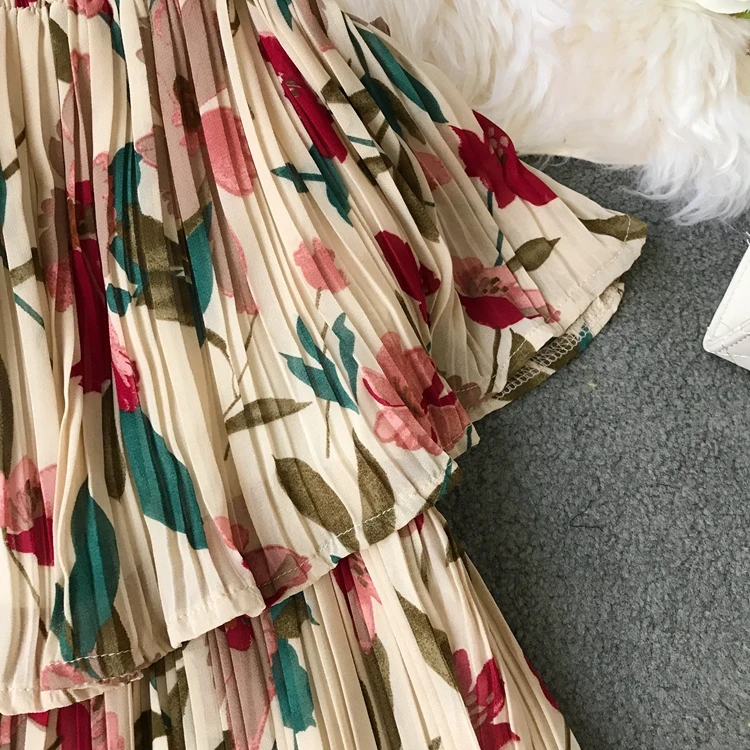 2020 new fashion women's rompers Summer floral chiffon strap bohemian pleated ruffled jumpsuit 2020 new fashion women's rompers Summer floral chiffon strap bohemian pleated ruffled jumpsuit