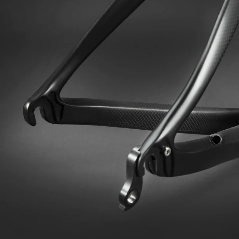 Discount LEADNOVO racing carbon bike frame super light aero design 3k carbon road frame race bike frameset customized painted 2 Discount LEADNOVO racing carbon bike frame super light aero design 3k carbon road frame race bike frameset customized painted 2