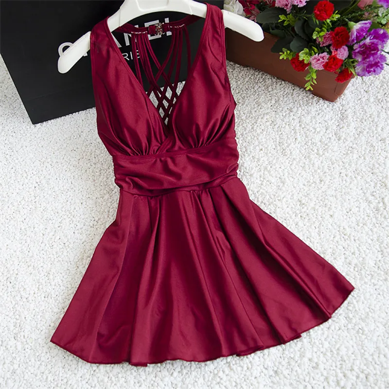 

2019 new Siamese skirt cover belly thin size female swimsuit conservative boxer steel supporting small chest sexy swimsuit gathe