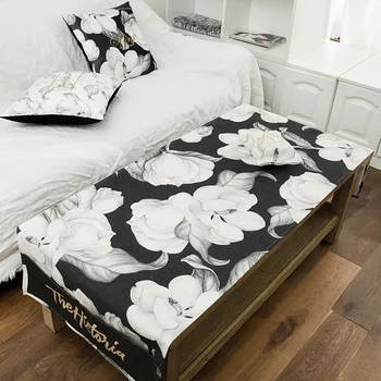 

Fashion Home thickening cotton Rectangle tablecloth BLACK white FLOWER tablecloth Table flag Tea table cover