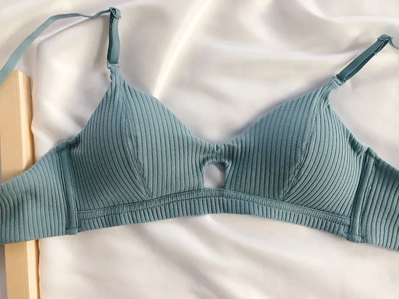 (42)