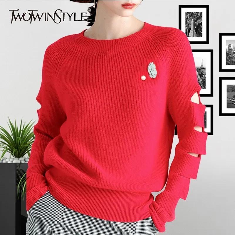 TWOTWINSTYLE выдалбливают Свитер с длинными рукавами пуловеры женский Повседневное трикотажные топы Для женщин модная Корейская Костюмы