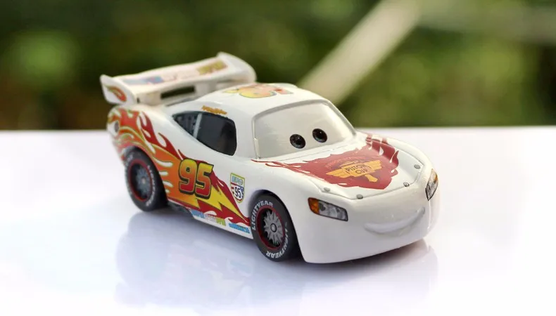Pixar Cars белый Ограниченная серия Молния Маккуин 1:55 Масштаб литья под давлением металлический сплав модель Brio милые игрушки для детей Подарки