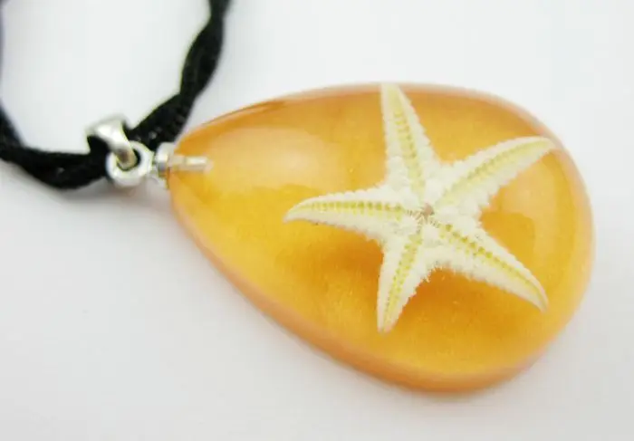 

FREE SHIPPING 12 PCS NEW REAL STARFISH SAFFRON YELLOW LUCITE PENDANT JEWELRY TAXIDERMY GIFT
