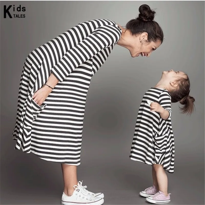 

2018 New Collection Spring and Autumn Family Style Matching Dresses Mother And Daughter Autumn Full Black Striped Dress RQ-143