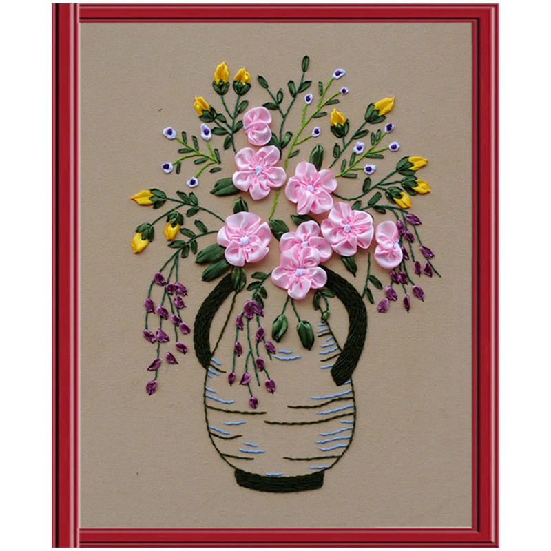 silk ribbon embroidery /'Bouquet in vase/'