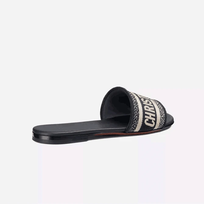 

Brand women's shoes 2019 spring and summer new sports embroidery canvas English letter printing flat slippers sandals