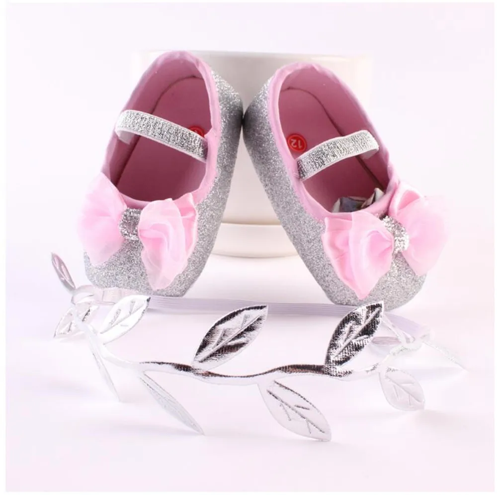 Puseky/модная обувь для маленьких девочек; популярная обувь для маленьких девочек; обувь с большим бантом золотого и серебряного цвета для малышей 0-12 месяцев
