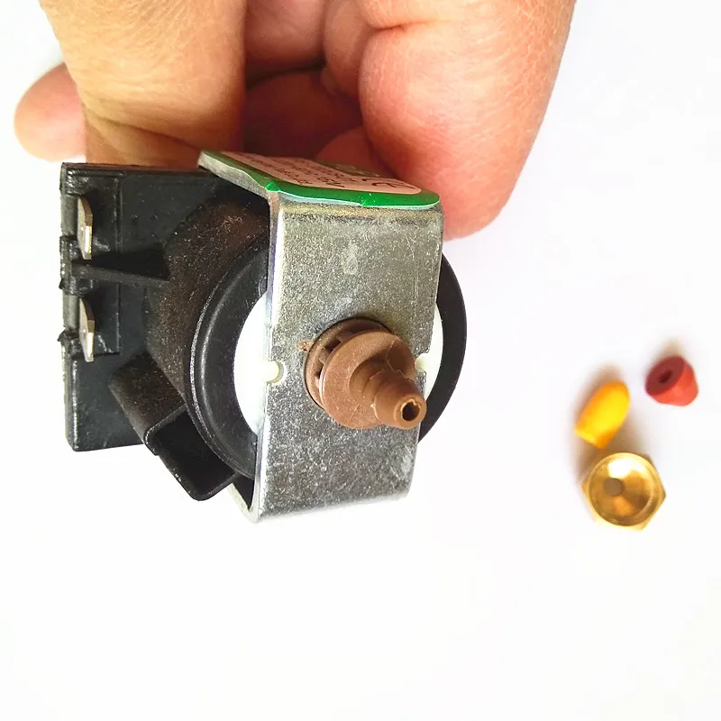 33DCB-01-16W12