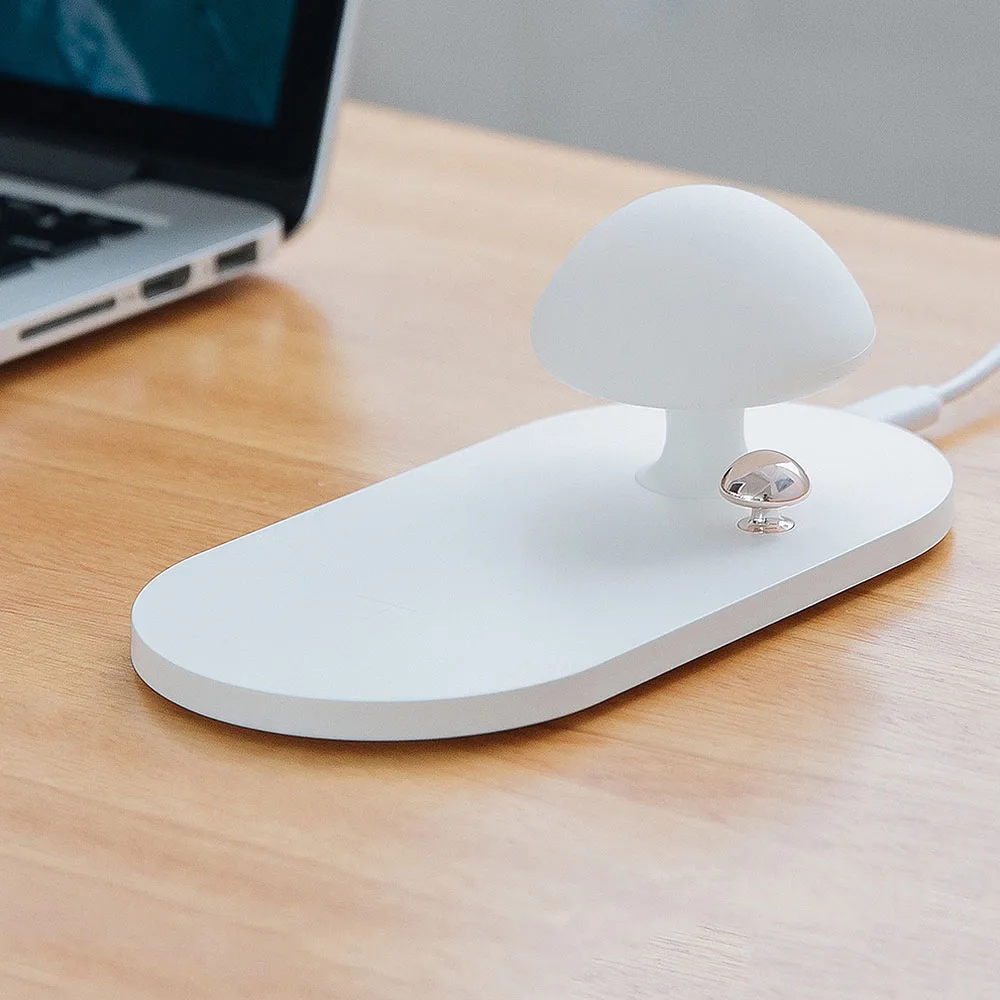 

New 10W QI Wireless Charger Mushroom Lamp Fast Charging Night Light Smart Desktop Charger for iPhone Samsung