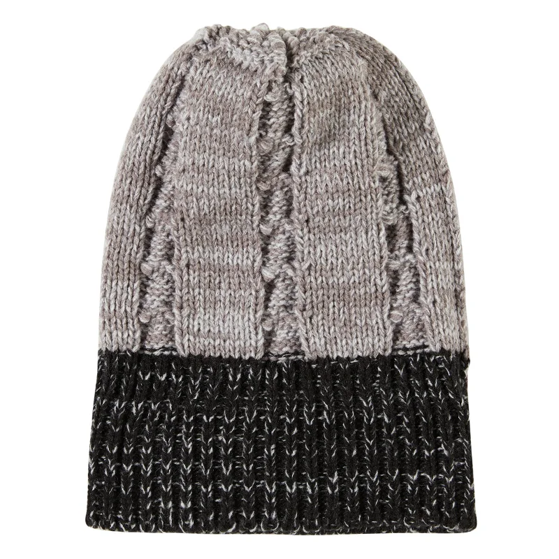 knitted-hat-gray-print-cap-inside