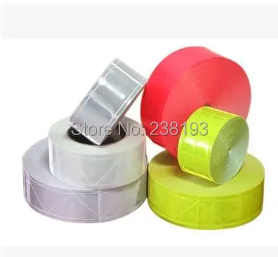 

Free shipping reflective lattice belt, traffic warning tape, PVC color reflective of the lattice width 2.5cm.