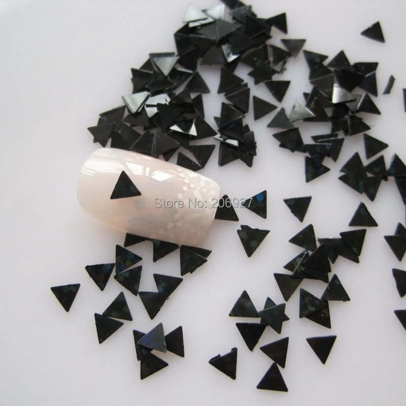 

GD25-3 20g/bag Cute Laser Black Triangle Nail Art Shinny Glitter Cute Decoration Nail Art Decoration