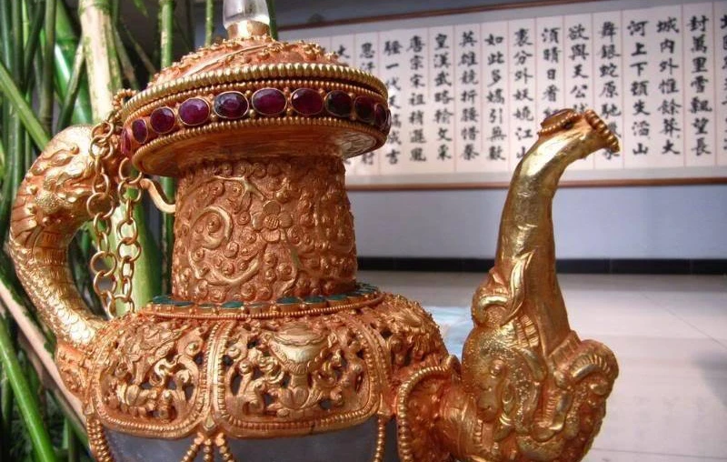 

11"Copper Bronze inlay 24K Gild ruby beryl crystal flagon Pot