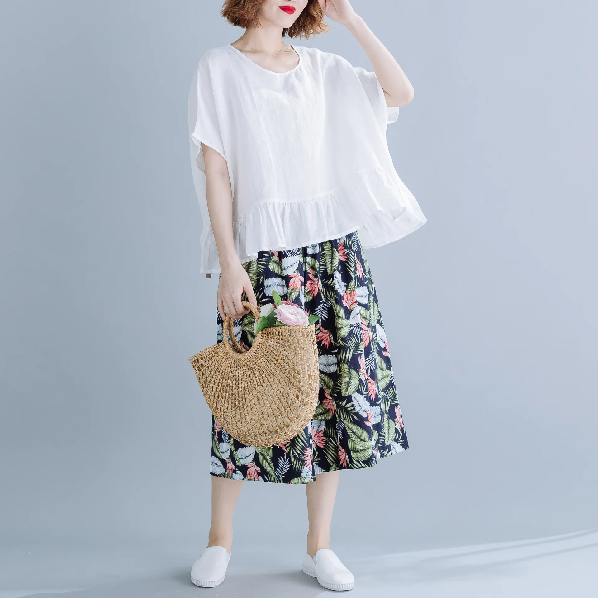 

Johnature 2019 New Korean White Linen Loose Ruffles Womens Tops And Blouses Summer New Solid Color Casual Simple Casual Shirts
