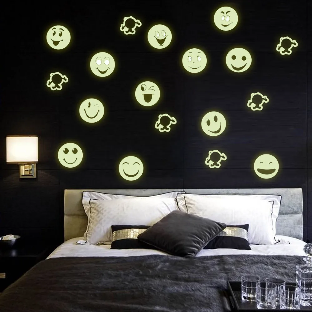 New Glow In The Dark Luminous Fluorescent PVC Vinyl Wall Stickers Package Cute Emoji Smiley Face Home Room Decoration De Parede