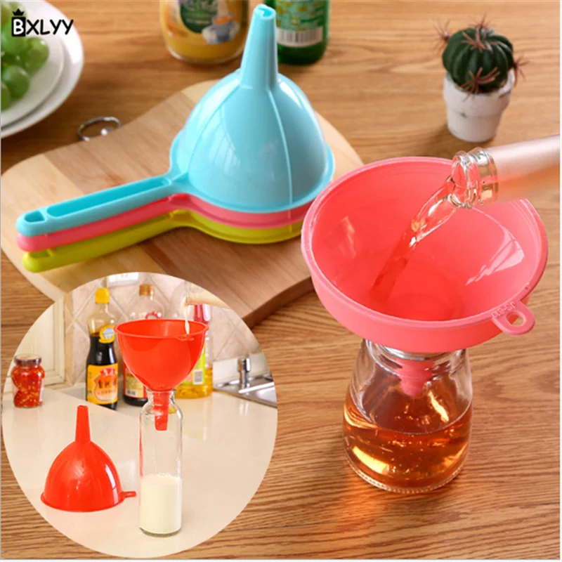 

BXLYY New1pc Multi-style Optional Color Multi-function Jug Soy Sauce Separatory Funnel Kitchen Gadgets Home Decor Accessories.7z
