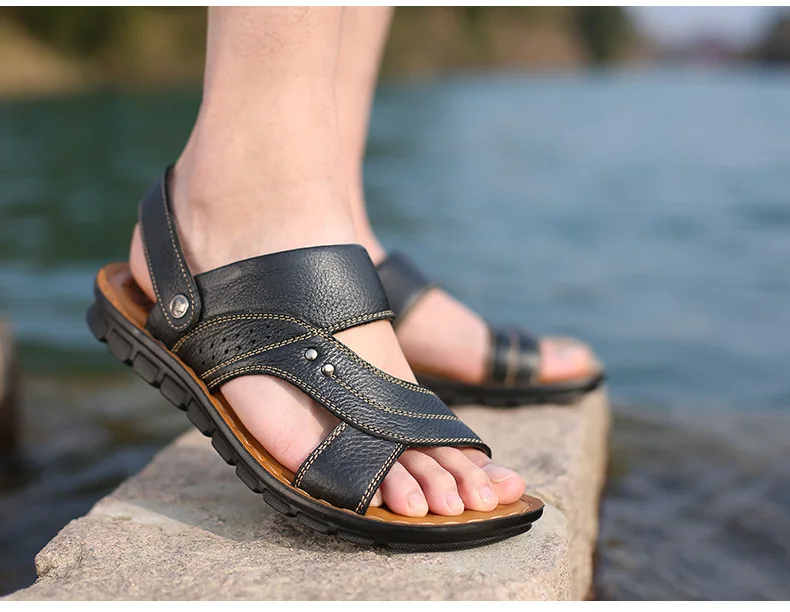 Мужская обувь летние пляжные мужские сандалии г. Новые популярные модные удобные мужские шлепанцы из искусственной кожи двойного назначения