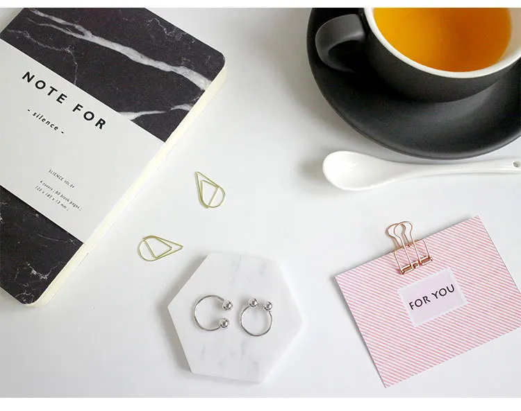 3657932840_514610680