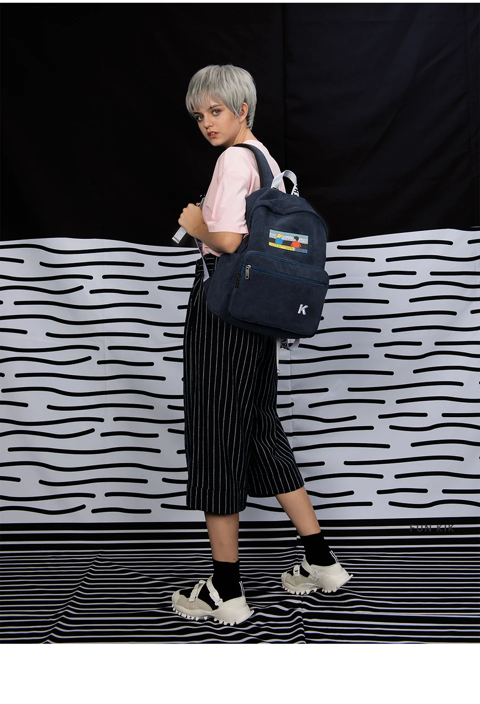 Креативные и практичные розовые и темно-синие вельветовые рюкзаки с вышивкой для школы и путешествий в серии сцен(FUN KIK