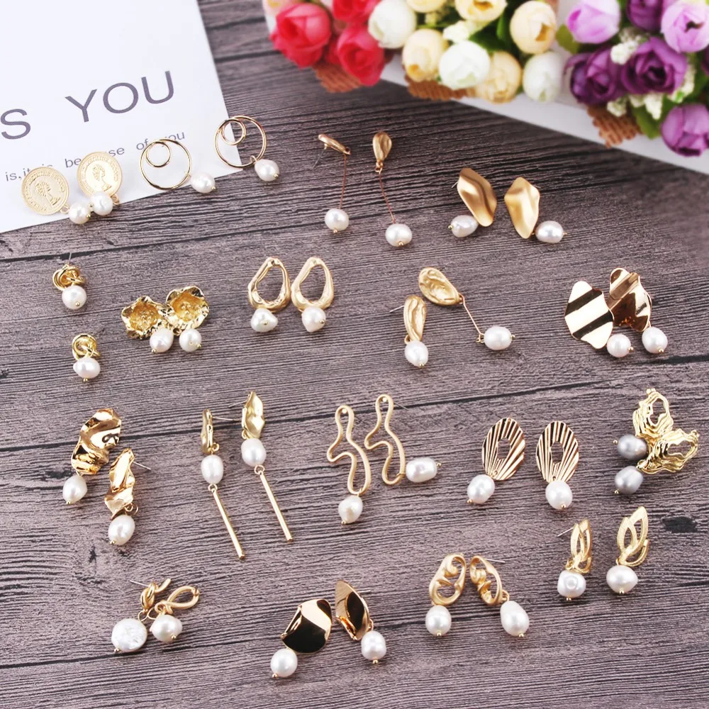 

Vintage Golden Statement Pearls Drop Dangles Earrings for Women Jewelry Matte Metal Embossed Portrait Brincos