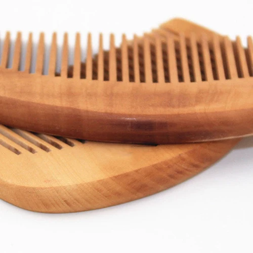 

2Pcs Peach Wood Fine Tooth Hair Comb Anti-Static Hair Care Massage Xmas Gift Color Random