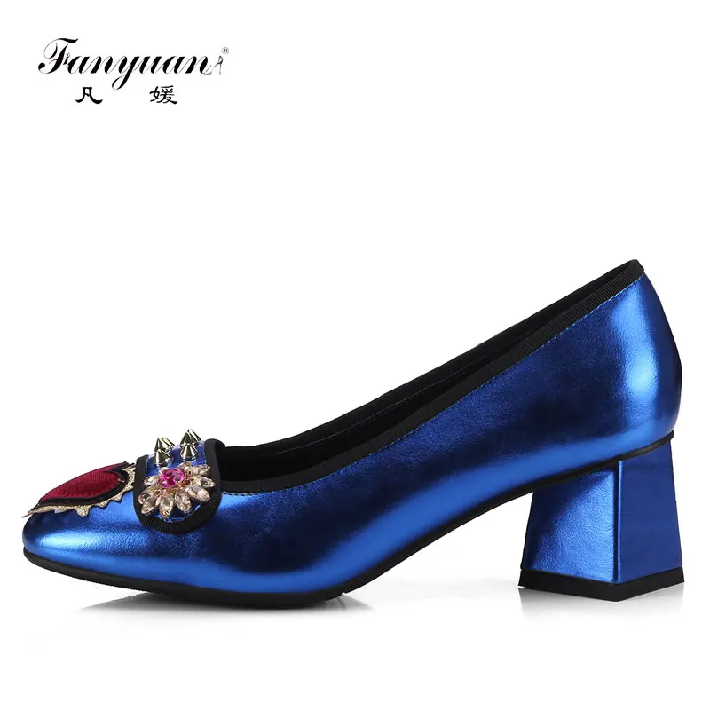 

Fanyuan 2018 Spring Autumn Fashion Graffiti Rivets Crystal Pumps Large Size 34-43 slip-on Shallow High Heels Women Shoes