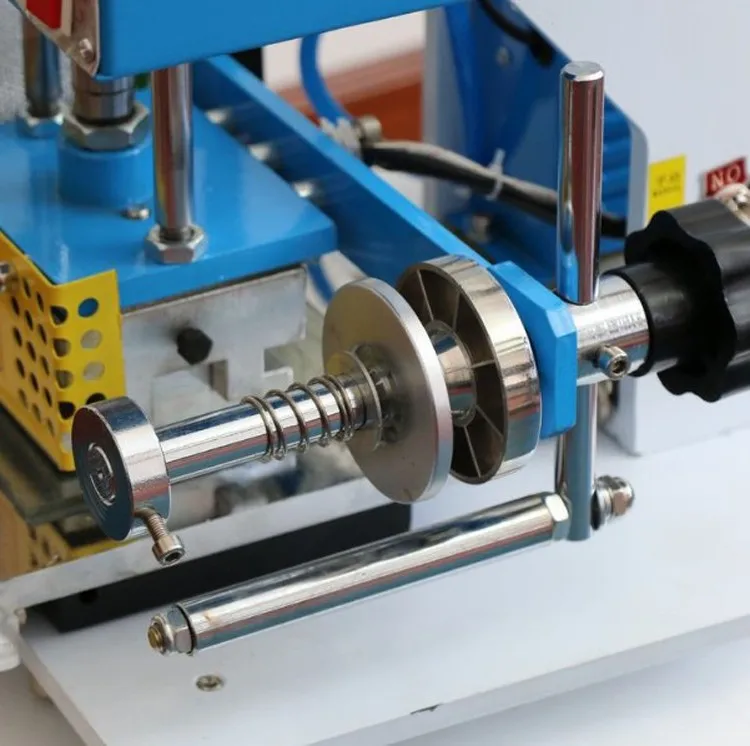 300*400mm Leather Embossing Machine Pneumatic Gold Hot Stamping Machine Die Indentation ZY-819M