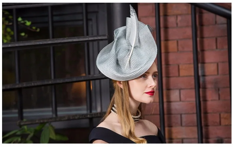 Лоскутная Pillbox шляпа свадебное платье шляпа Винтаж Fedora дамы элегантный перо Sinamay База невесты жокейская Клубная шляпа B-8176