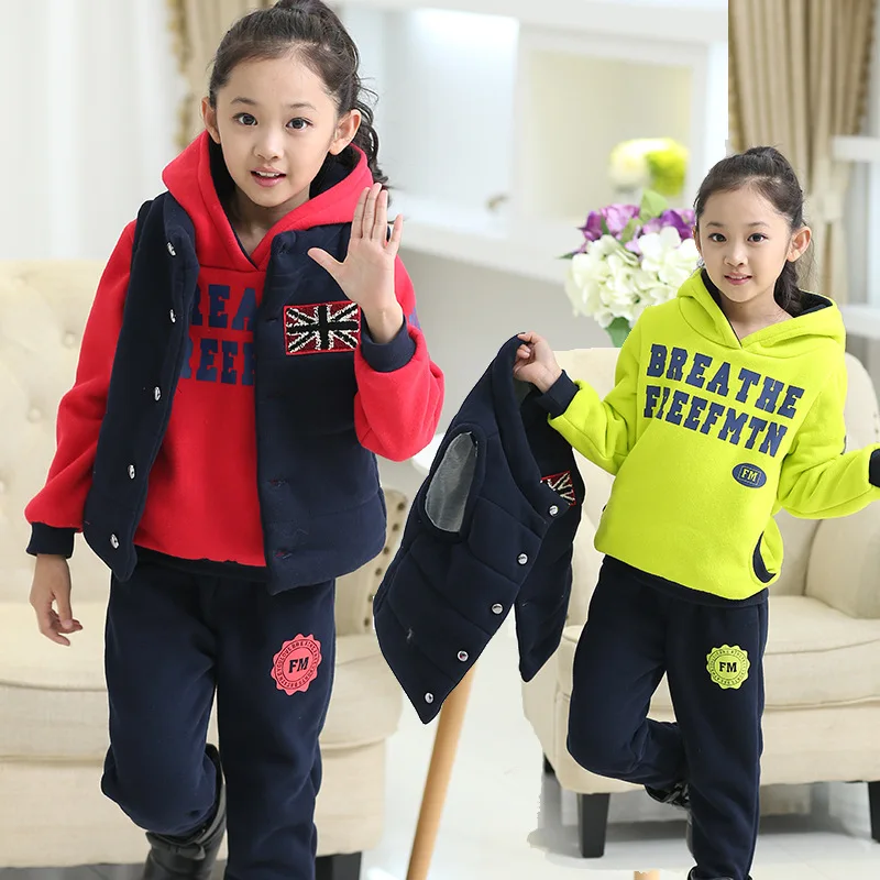 

2018 New Winter Boy And Girls Sports Sets 3 Pcs T Shirts Vest And Pants Outwear Clothes Sets 1076