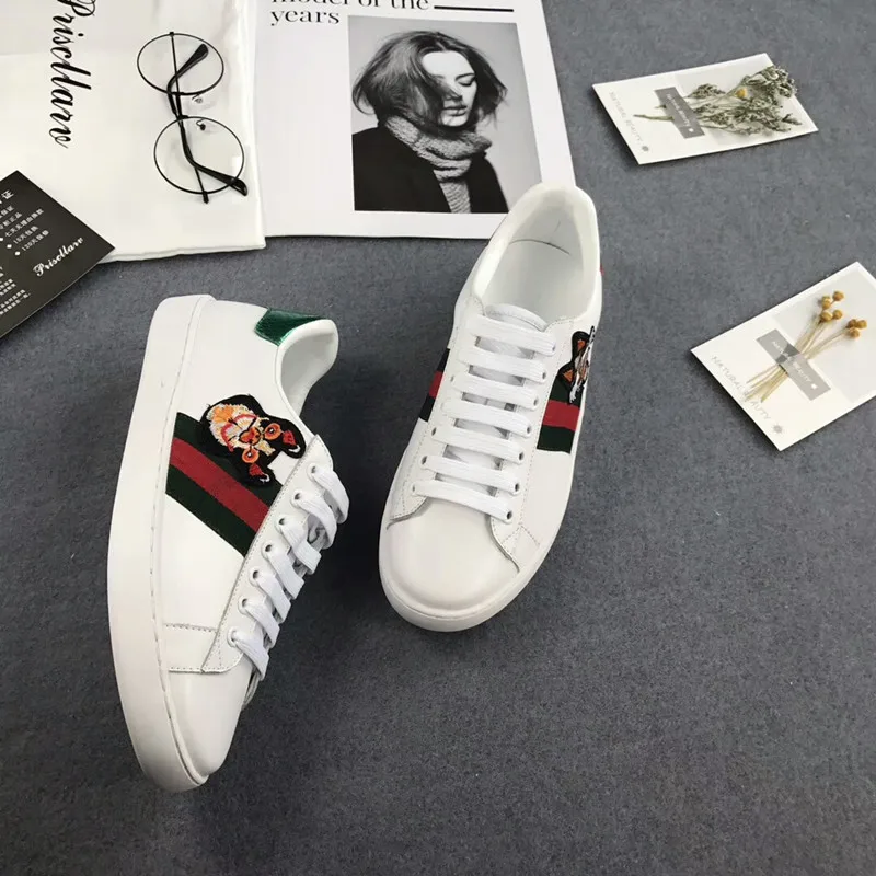

2018 High Quality Womens White Flat Sneaker Leather Lace Up Casual Sport Shoes With Embroidery