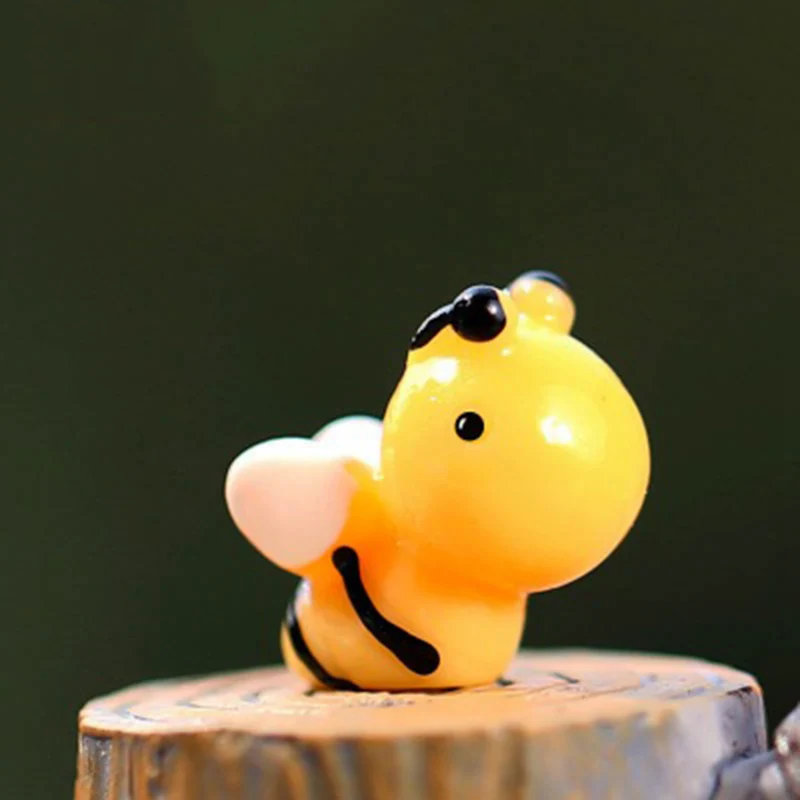 

ZOCDOU 4 Piece Bee Honeybee Worker Flyer Flower Garden Cute Insect Decoration Model Samll Statue Figurine Ornament Miniatures