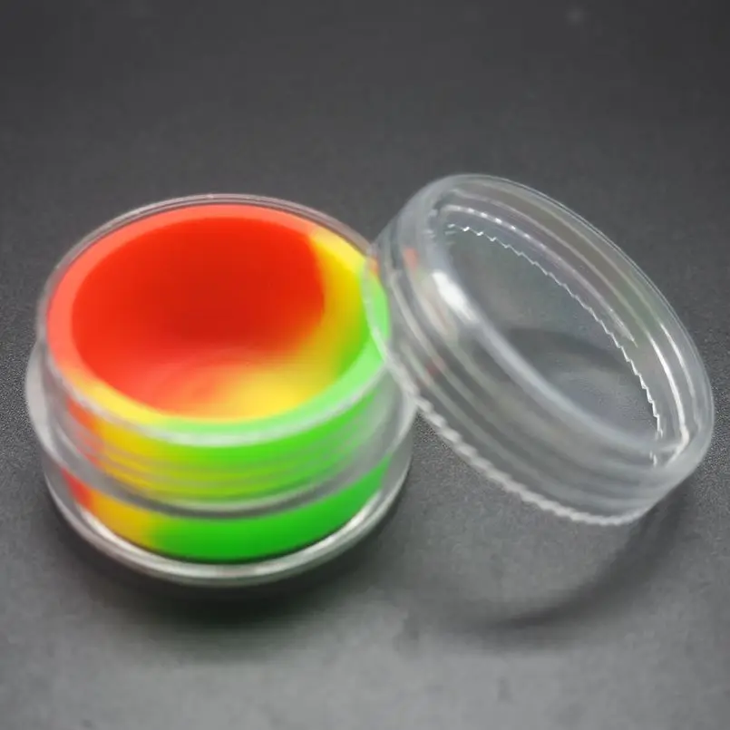 plastic container with silicone inside (3)