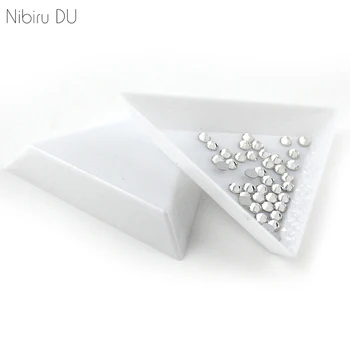 

New hot 20pcs DIY Tool Rhinestone Diamond Box Small Receive Plastic Tray/ Plate For Nail Art/Mobile Beauty/Jewelry Beads