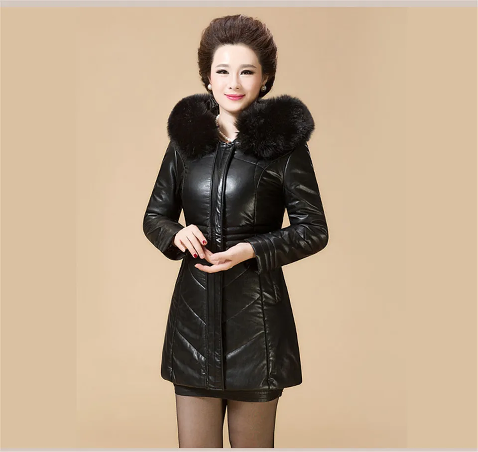 Осень Зима Новая утолщенная кожаная куртка женская куртка кожаная парка для женщин среднего возраста тонкое пальто с капюшоном размера плюс Модная парка