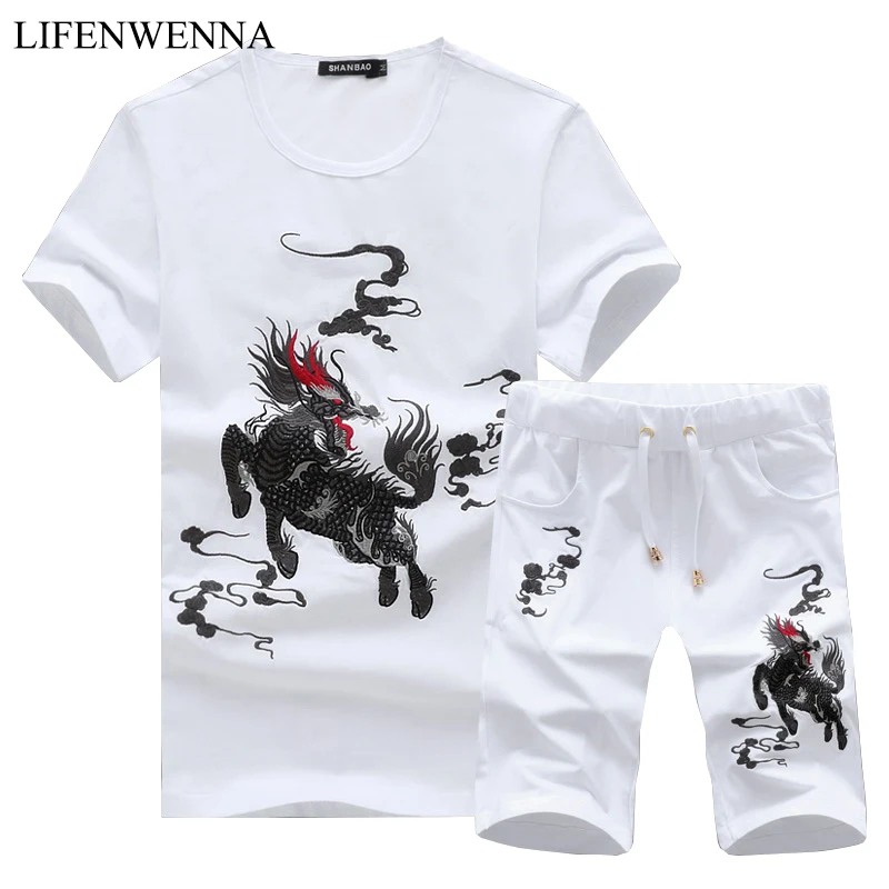 

Fashion Kirin Embroidery Suits For Men Chinese Style Cotton Suit Sets 2019 New Summer Short Sets Mens Casual T Shirt+ Shorts 5XL