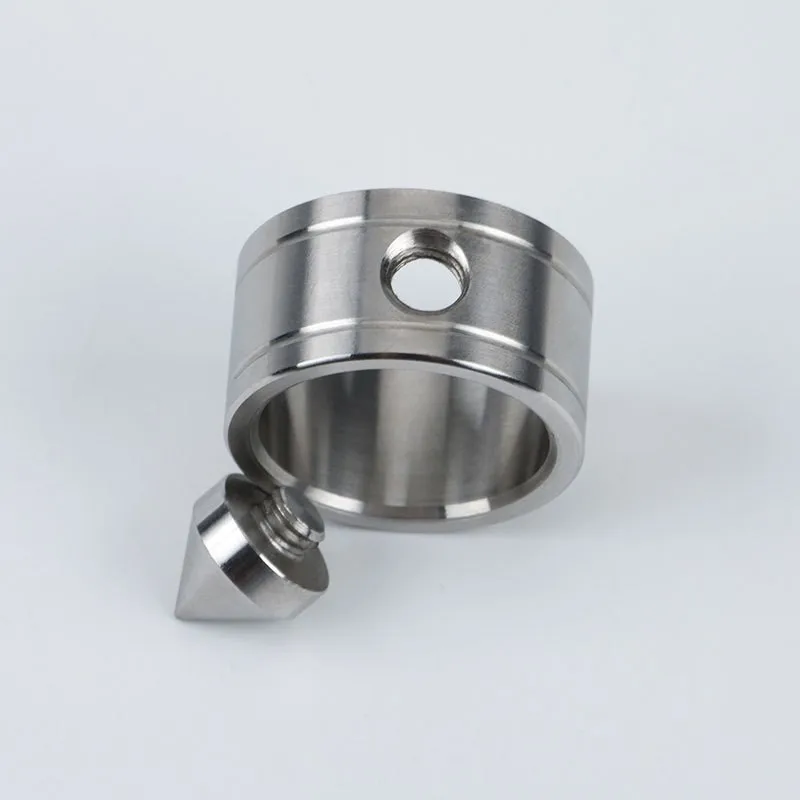 

Self-defense Ring With necklace Defensive Wolf Broken Window Female Jewelry Pendant Portable Round Head Ring Send Girls