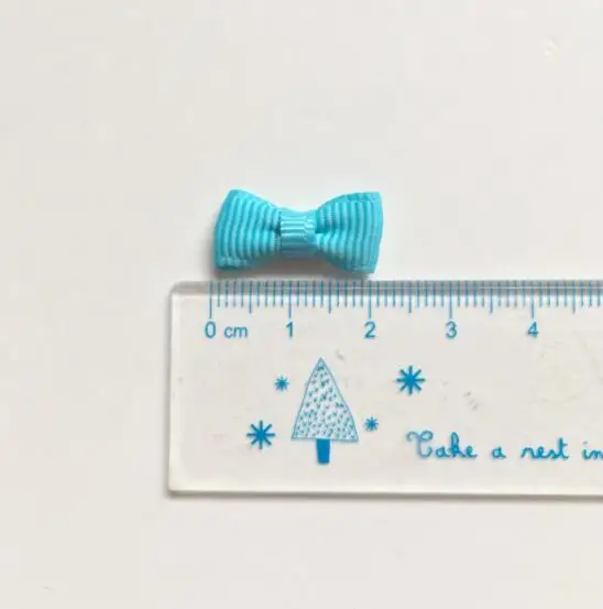 small bow with glue