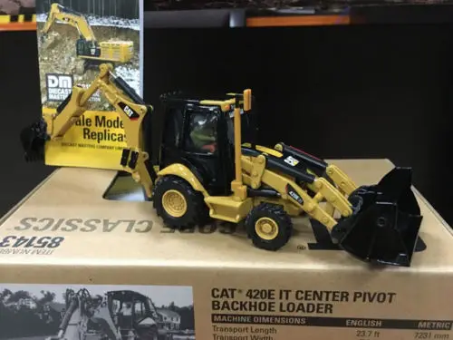 

Caterpillar Cat 420E IT Center Pivot Backhoe Loader 1/50 Scale By DieCast Masters DM85143