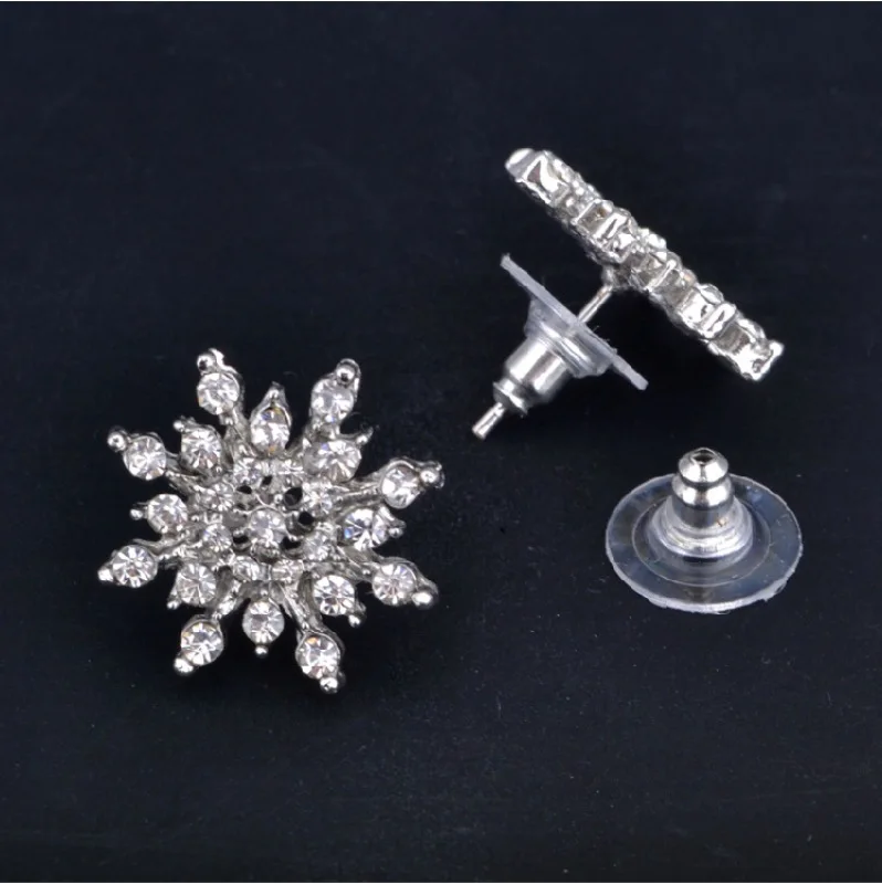 

Hot Fashion Brincos 2018 Girls Earing Bijoux Sliver Snowflake Stud Earrings For Women Wedding Jewelry Earings Wholesale