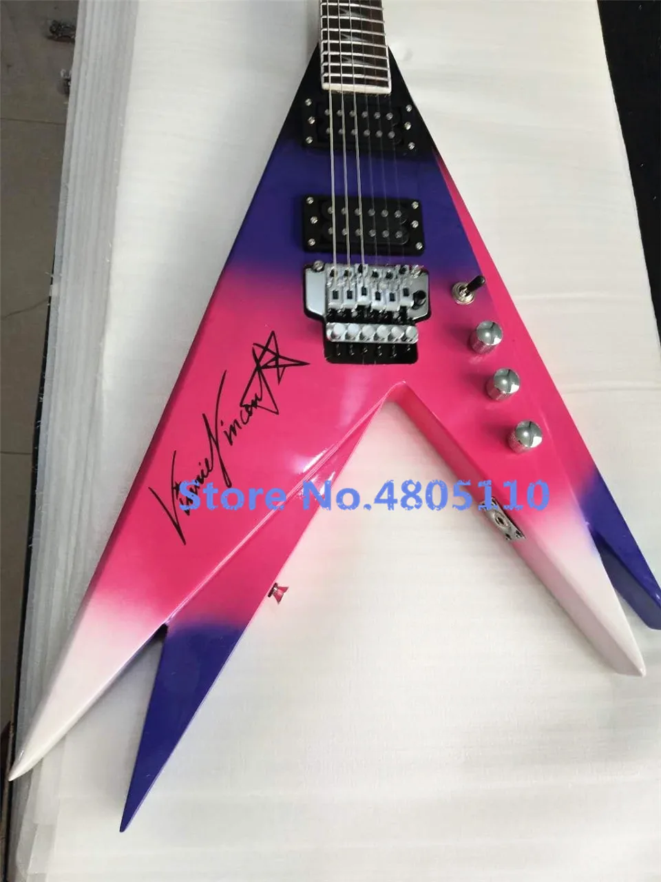 

Roman abstract V double guitar vinny Vincent double V purple electric guitar vibrato bridge multi-color dovetail fork custom