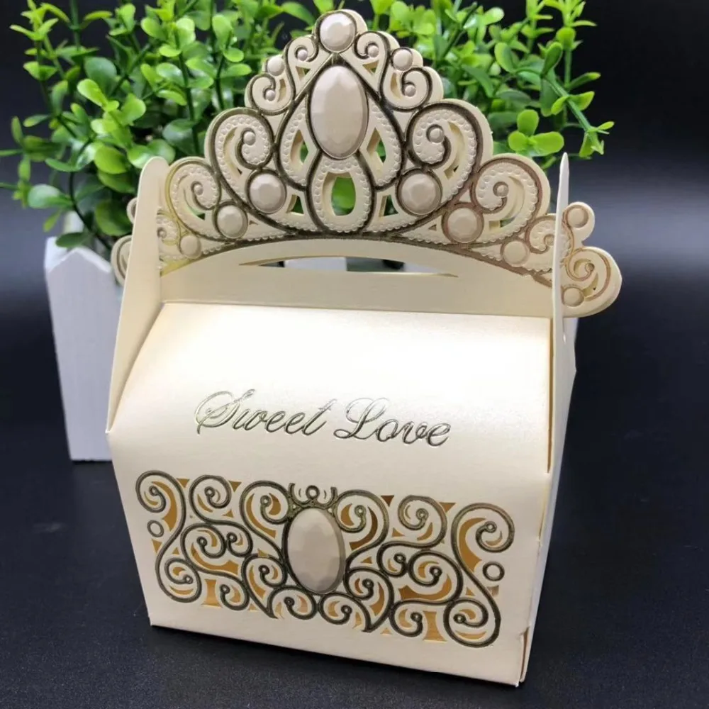 

Luxury Wedding Favour Box Multi-color Candy Gift Boxes eco-friendly Wedding Box for Cake Wedding & Engagement Decorations