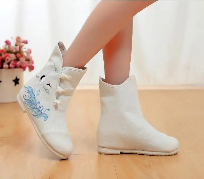 THEAGRANT Winter Embroidered Women Snow Boots Canvas Hidden Wedge Woman Shoes Chinese Button Lady Ankle Boots WBS3006