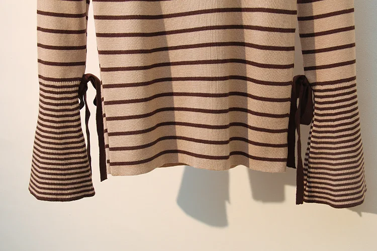 New Korean Women Sweaters Autumn Winter Striped Knitted Pullover  Elatic Sweater Top Long Flare Sleeve Pull Femme Hiver D303