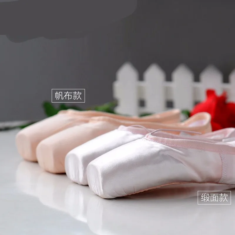 DB52005 Pointe shoe-3